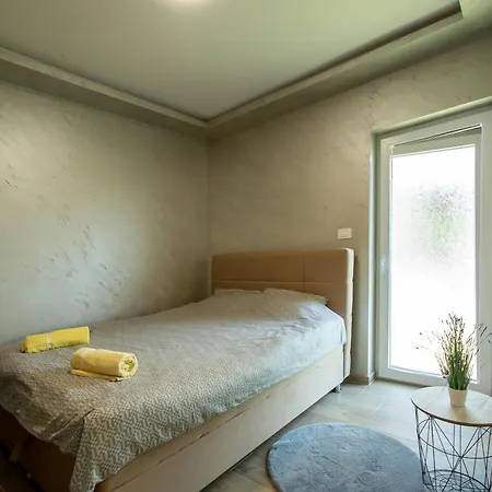 Udobje Ob Poti Parenzane - Via Parenzana Trailside Comfort Apartman Portoroz