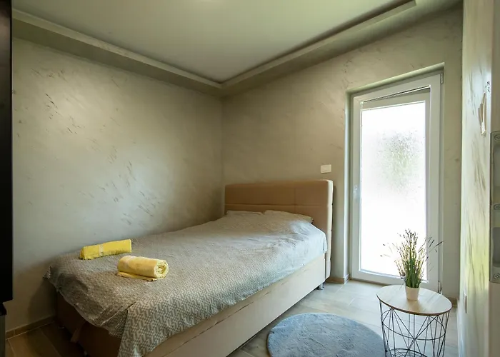 Udobje Ob Poti Parenzane - Via Parenzana Trailside Comfort 아파트 포르토로즈