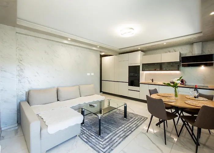 Udobje Ob Poti Parenzane - Via Parenzana Trailside Comfort 아파트 포르토로즈